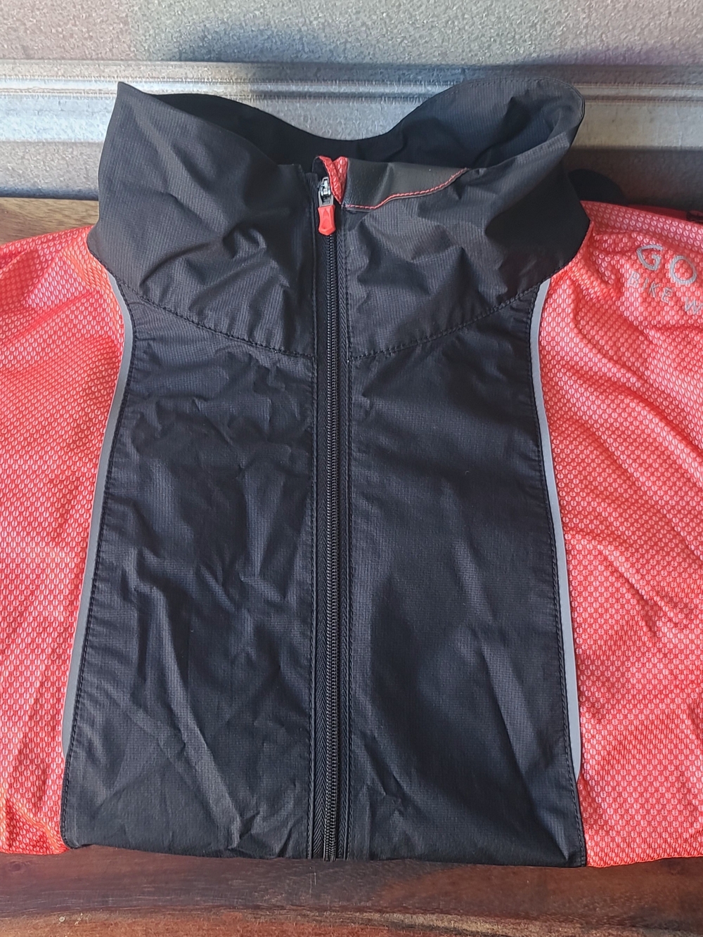 Gore Bike Wear Women's Medium Windstopper Active Shell Jacket